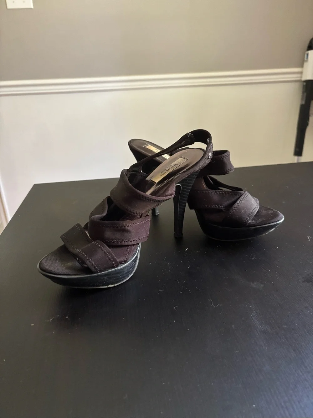 Simply Vera Vera Wang Black Strappy Platform Heels